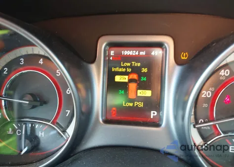 2018 Dodge Journey Crossroad z USA, uszkodzony, nr VIN 3C4PDCGB5JT507718